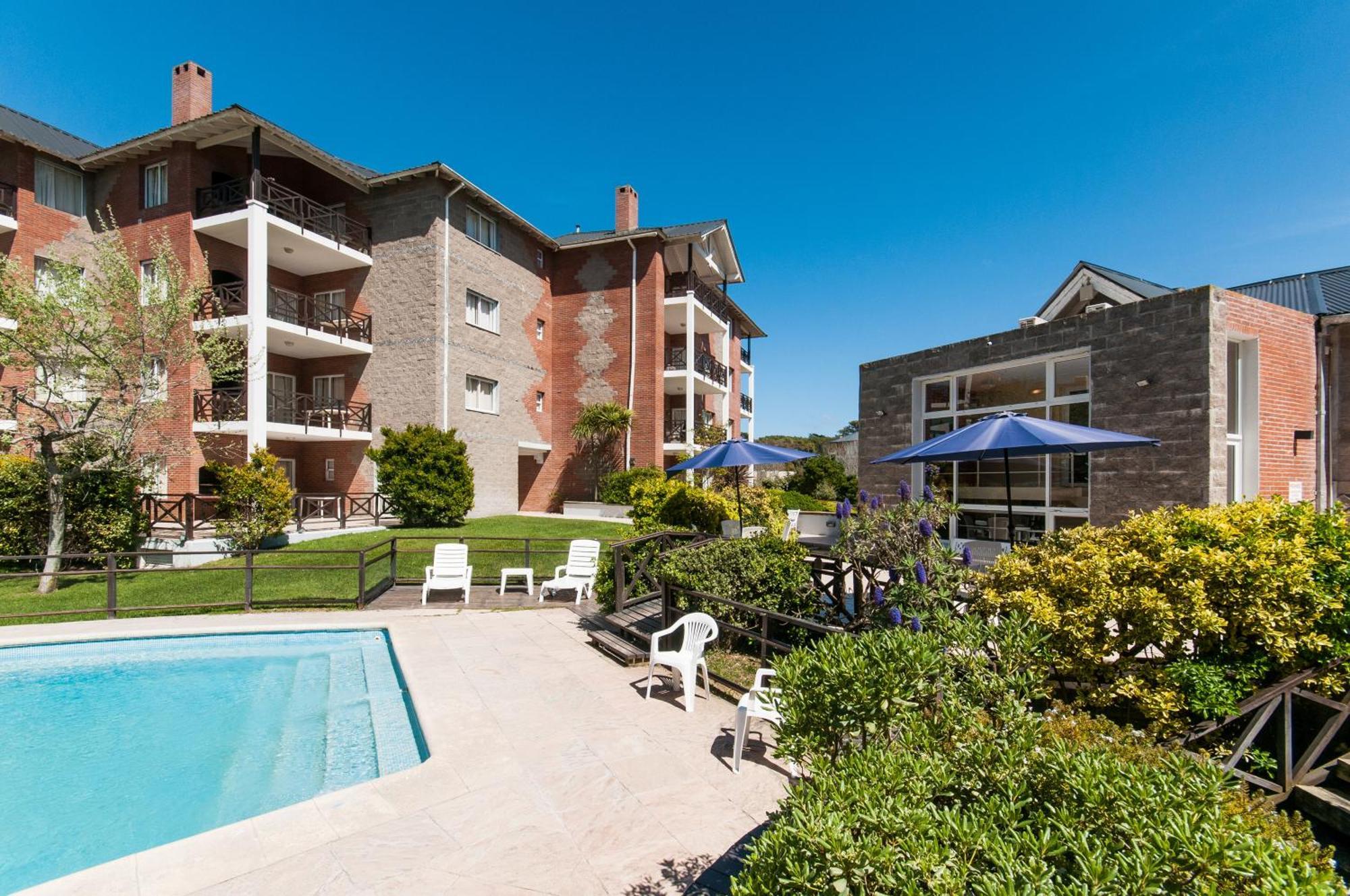 Victoria Village Carilo Exterior foto